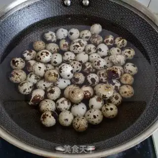 Make Soy quail eggs step 1