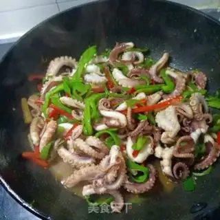 Make Piper pepper fried octopus legs step 13