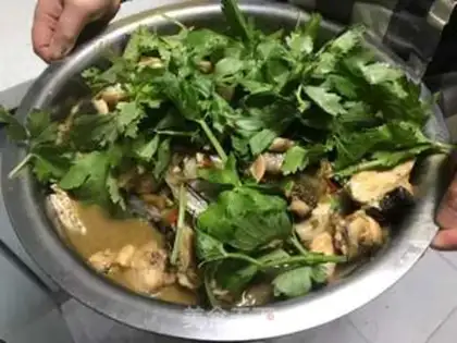 Make Spicy fish soup pan step 6