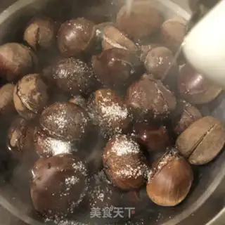 Make Sugar roasted chestnuts step 3