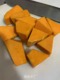 Make Pumpkin with meat step 1