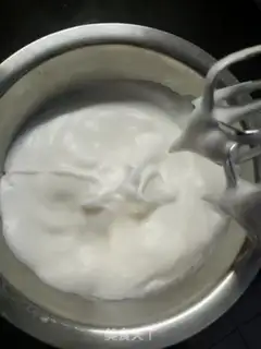 Make raisin cheesecake step 4