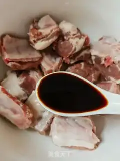 Make Garlic ribs steam potatoes step 1