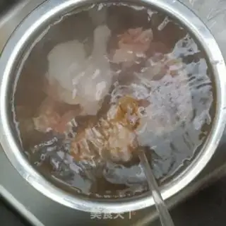 Make Chicken Legs and Fowler Burning Doves step 3