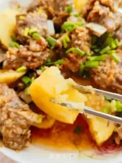 Make Garlic ribs steam potatoes step 10