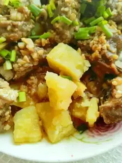 Make Garlic ribs steam potatoes step 11