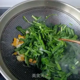 Make Scrambled eggs step 8