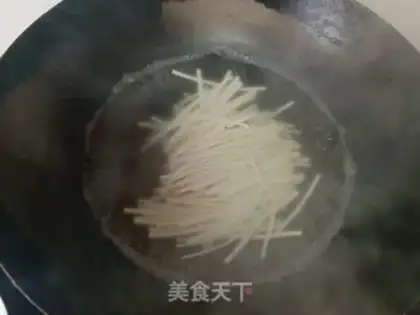 Make Thousands of noodles step 2