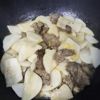 Make Beef fried potatoes step 4