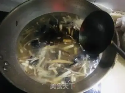 Make Spicy meat soup step 7