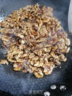 Make Amber walnuts step 4
