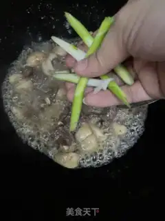Make Herbal mushroom beef step 9