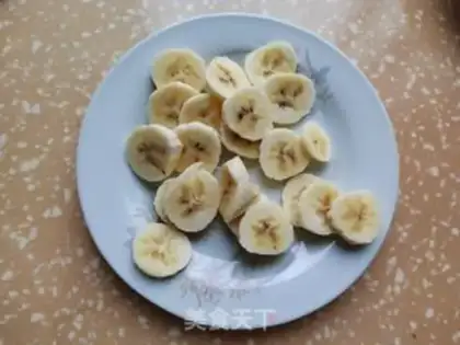 Make Banana cheesecake step 1