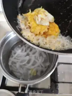 Make radish egg soup step 4