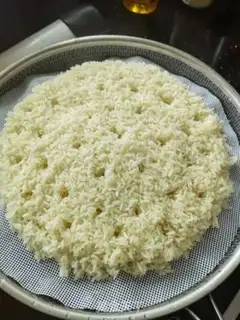 Make Rose rice wine step 1