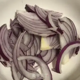 Make Onion fried eggs step 0