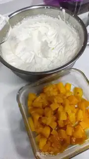 Make Mango towel roll step 14