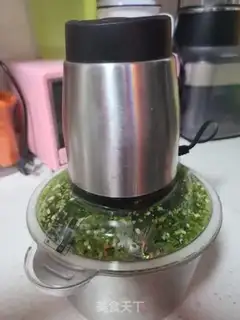 Make Homemade chili sauce step 2