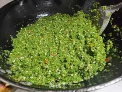 Make Homemade chili sauce step 6