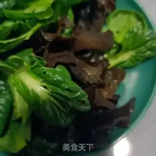 Make Sea cucumbered eggs with wood step 0