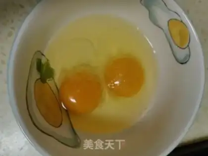 Make Chicken tomato fried eggs step 2
