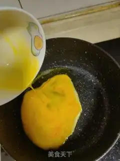 Make Chicken tomato fried eggs step 4