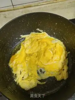 Make Chicken tomato fried eggs step 5