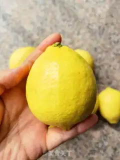Make Rose lemon tea step 0