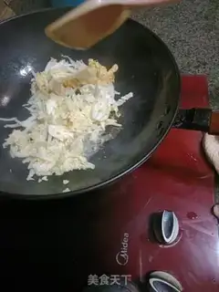 Make Egg fried rice powder step 1