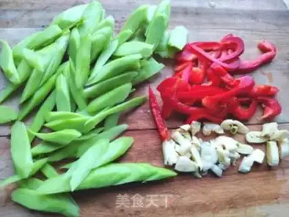 Make Paprika mustard step 1