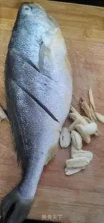 Make Sour sauce and yellowfish step 0