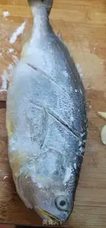 Make Sour sauce and yellowfish step 2