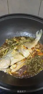 Make Sour sauce and yellowfish step 7