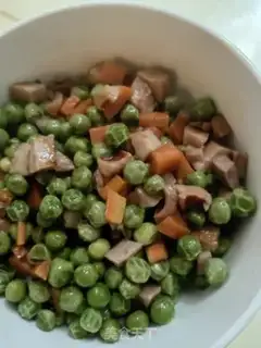Make Red intestinal carrots, peadow step 8