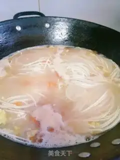 Make Tomato egg noodles step 7