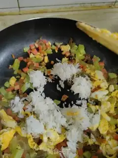 Make Spicy veggies and rice step 6
