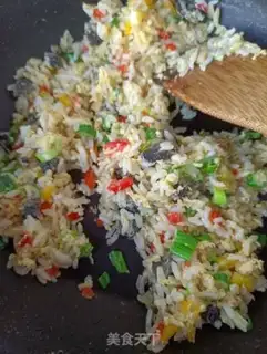 Make Five eggs of fried rice step 8