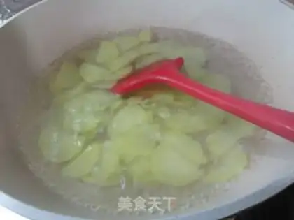 Make Fishballs with potatoes step 4