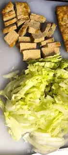 Make The cabbage is frozen tofu step 0