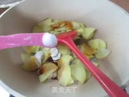 Make Fishballs with potatoes step 7