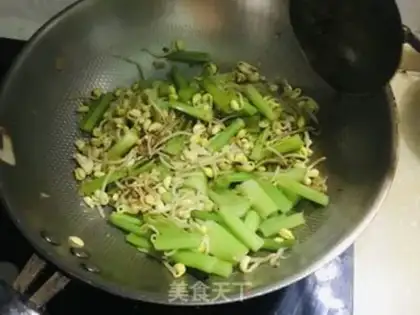 Make Soybean sprouts step 4