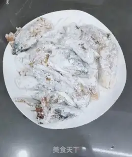 Make Dry-fried mackerel step 3