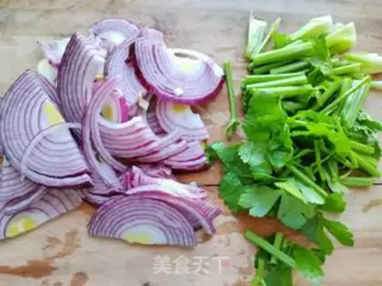 Make Onion celery and roast beef step 3