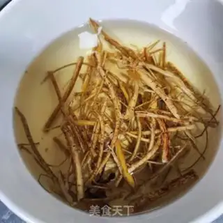 Make Five fingers of peach stew step 0