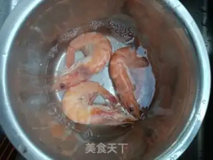 Make Three-colour radish shrimp step 8