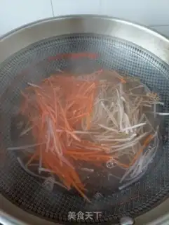 Make Three-colour radish shrimp step 9