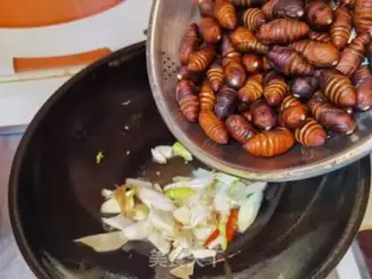 Make Burning onions step 9