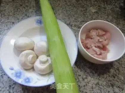 Make Mushrooms, scrawny meat step 0