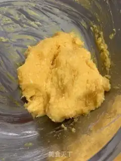 Make Coconut souffle ball step 4
