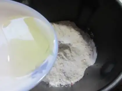 Make Squeeze and greasy bread step 6